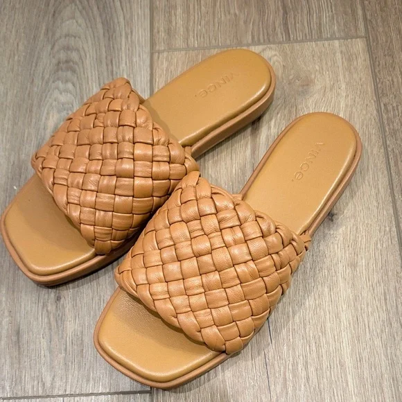 Vince Slides - Picture 2 of 3